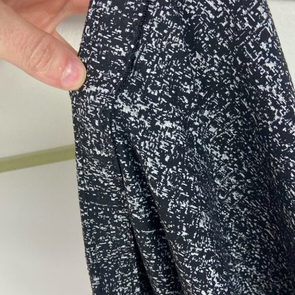 Lululemon Vinyasa Wrap‎ Scarf Jacquard Black Arm Holes Convertible Rulu Fabric - Picture 11 of 13